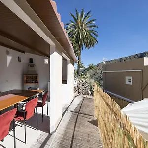 https://recien-reformado-casa-juan-y-fina-ii-terraza-y-barbacoa.in-canary-islands.com