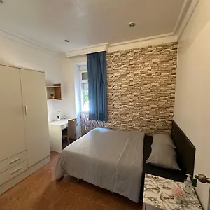 https://habitacin-en-piso-compartido-en-malaga-capital.1costadelsol.com
